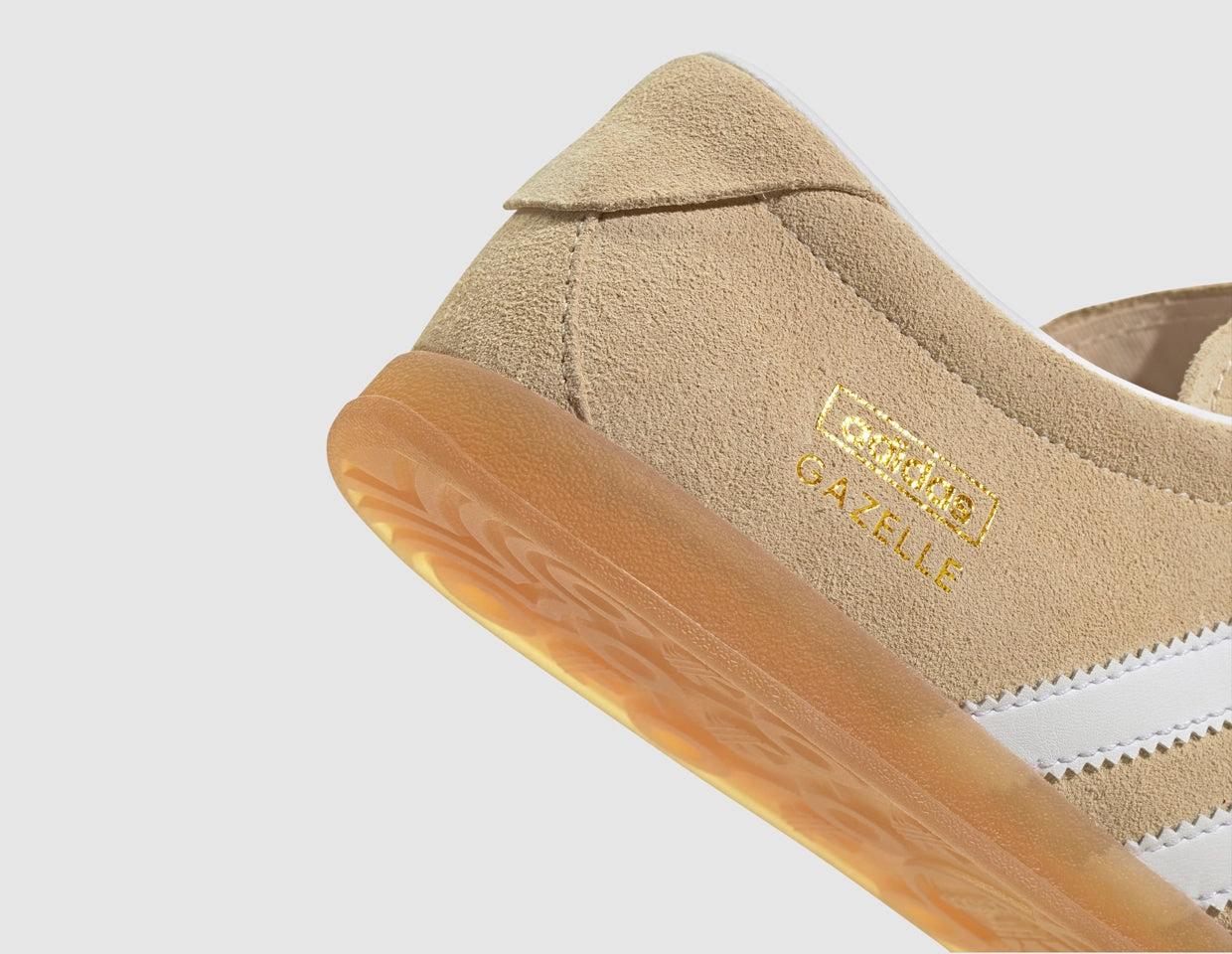 Roomy Fit hybrid sole shoes adidas Originals Women's Gazelle Lo Pro Sand Strata / Cloud White - Gum
