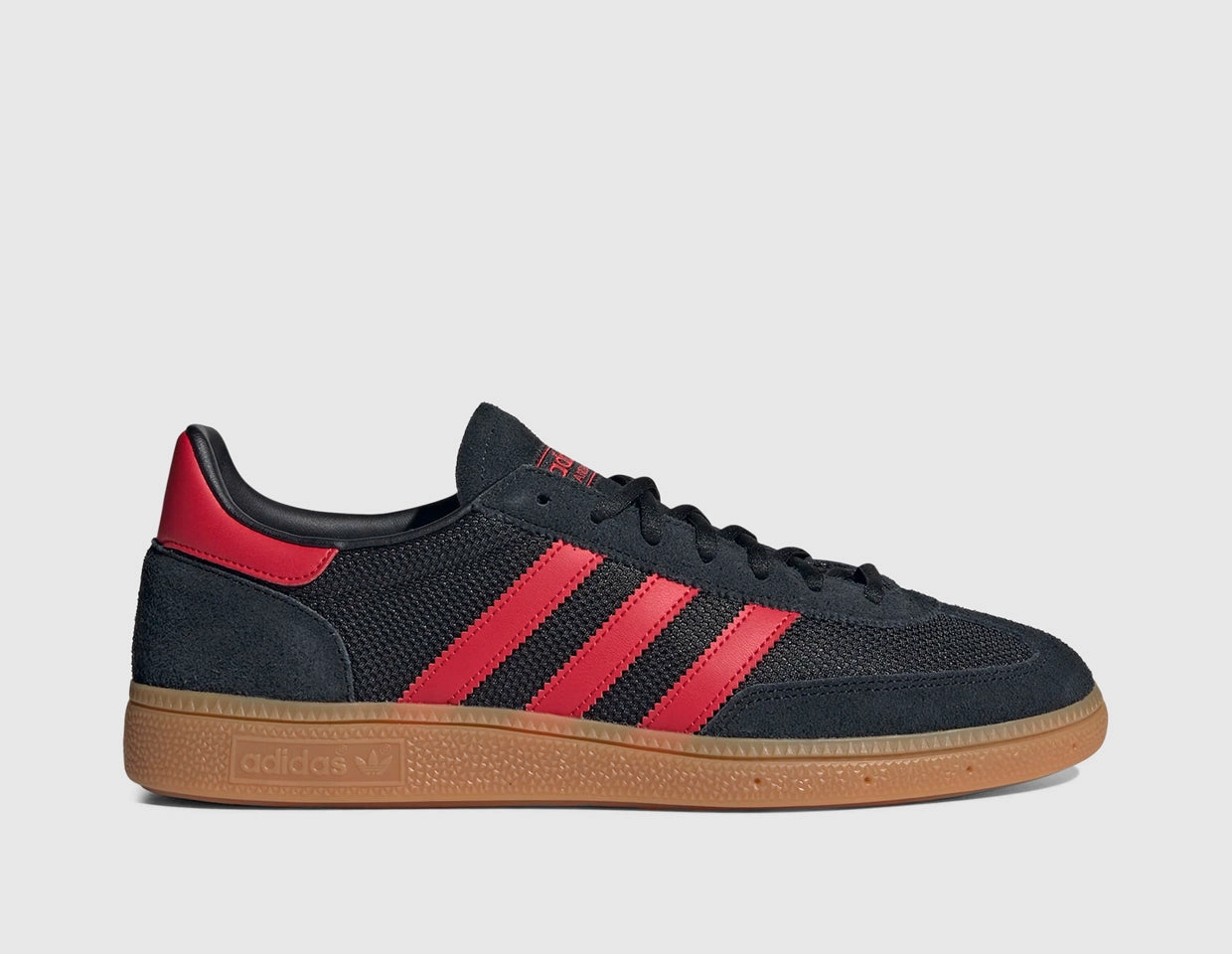 adidas Originals Handball Spezial Core Black / Better Scarlet - Gum Mountain running