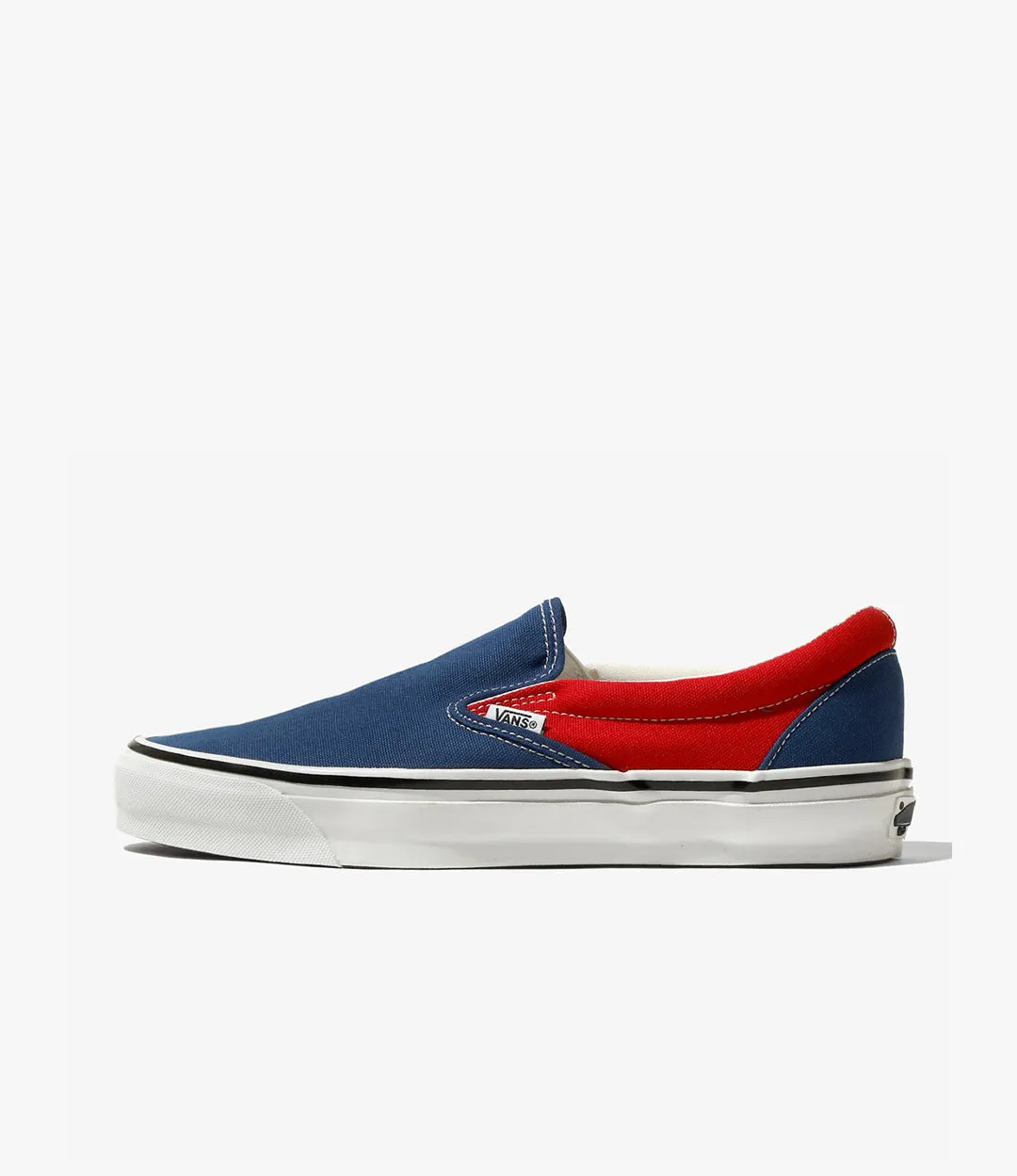 Classic Slip-On 98 ?C?Red/Navy Canvas Comfort functionality