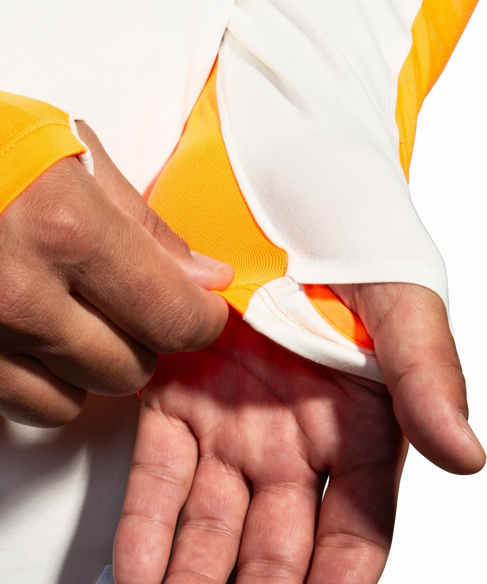 Brooks Run Visible 2.0 Half Zip Long Sleeve Mens Running Top - Grey driving