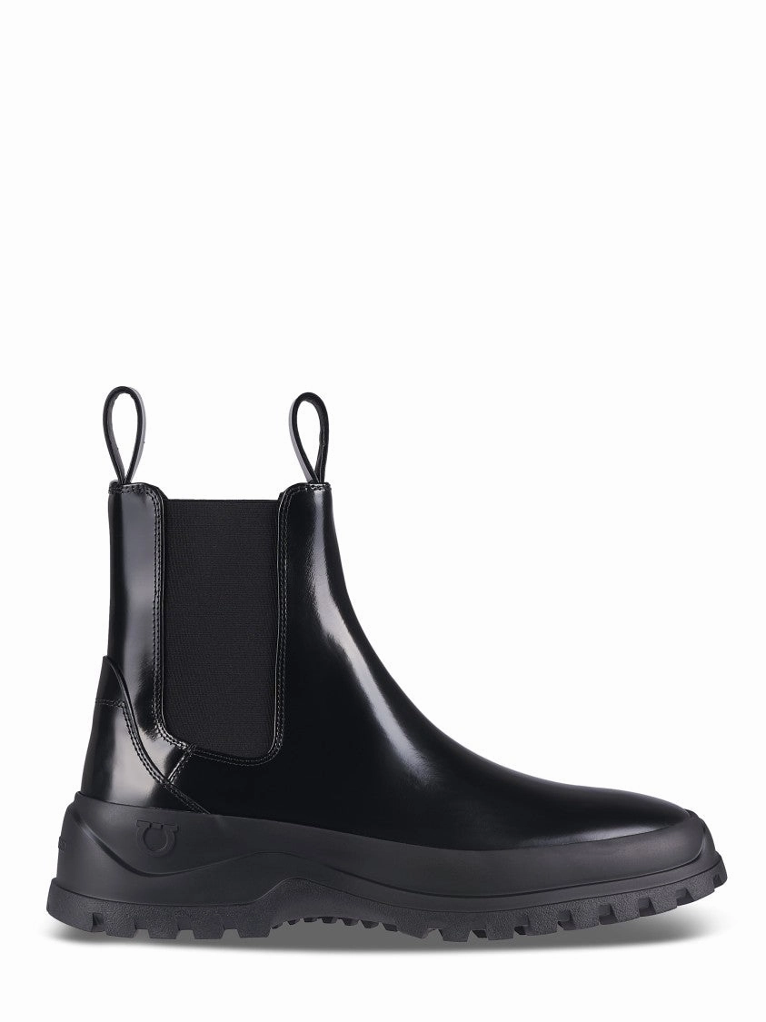 Breathable Lining Soft Inner Lining Black Calf Leather Boots With Chunky Rubber Sole
