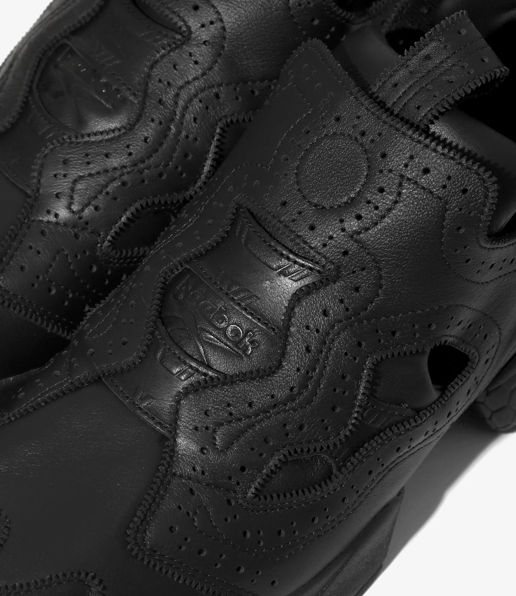 Instapump Fury 94 ?C Black Leather Power Steps Outsole ridges enhance surface contact and grip