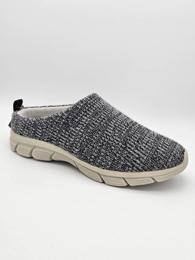 Efficient Use Women's Mudgee Wool All Terrain Slippers In Black