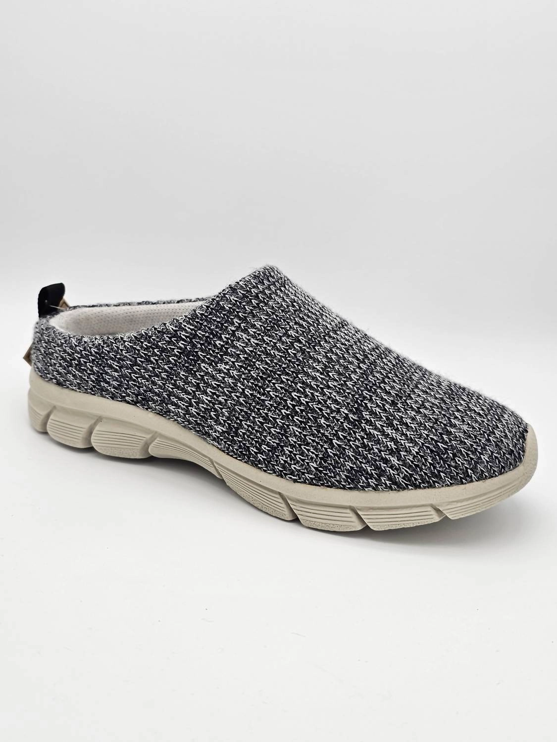 Women's Mudgee Wool All Terrain Slippers In Black On-the-Go Comfort Slip Resistant Tread