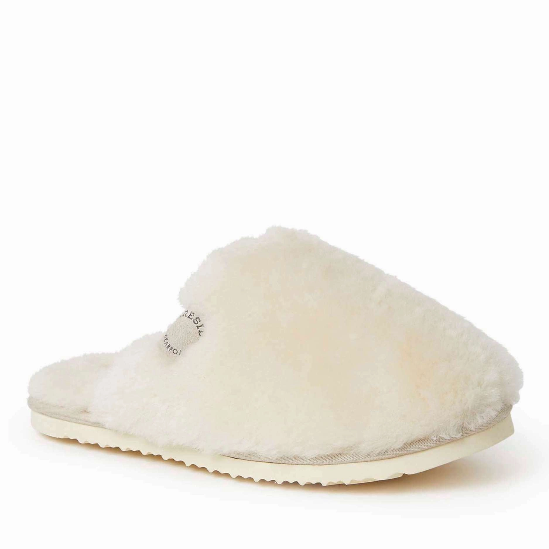 Comfort Engineering Fireside By Dearfoams Women's Shelly Beach Genuine Shearling Fuzzy Scuff Slipper