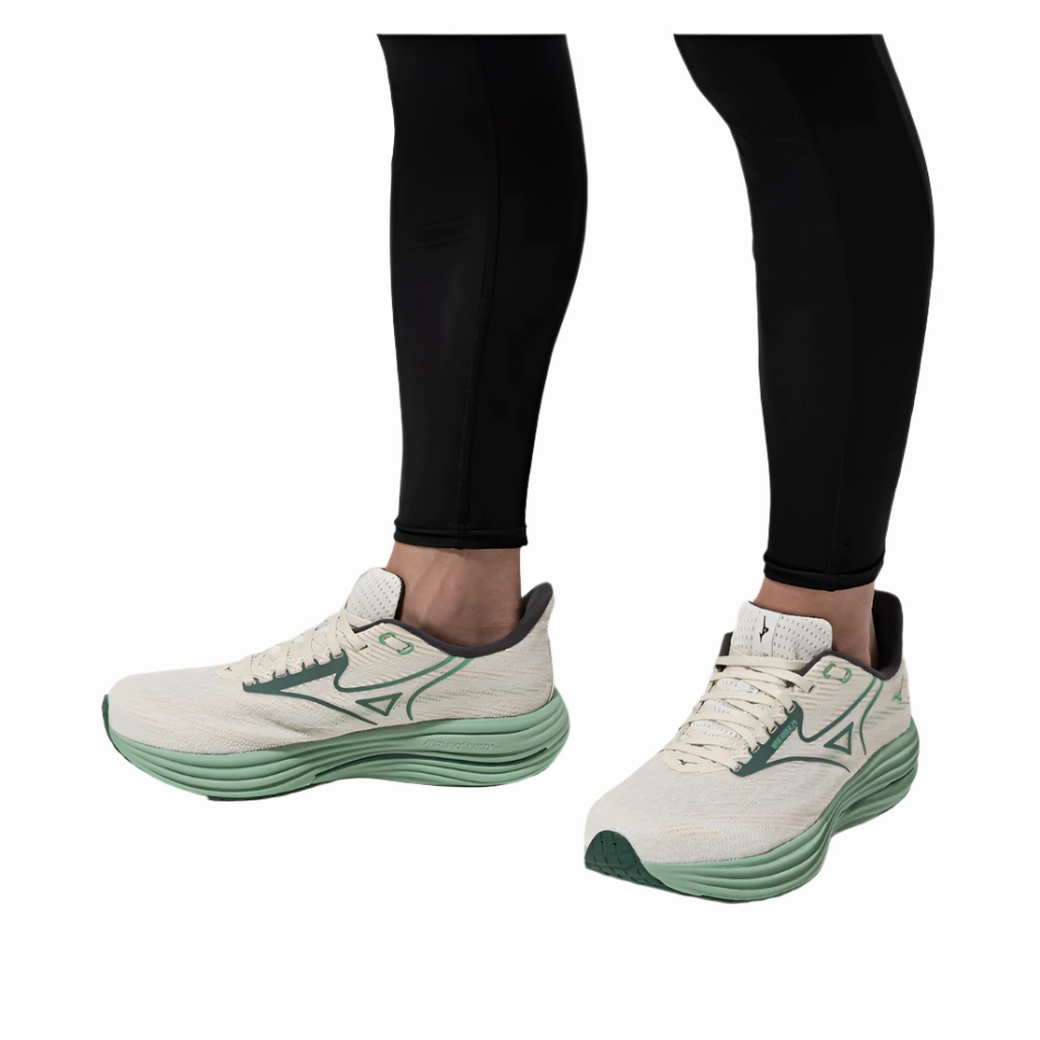 amateur runner shoes Comfortable Outsole Mizuno Men's Wave Rider 29 Running Shoes in Snow White/Bistro Green/Cr??me De Menthe AW25