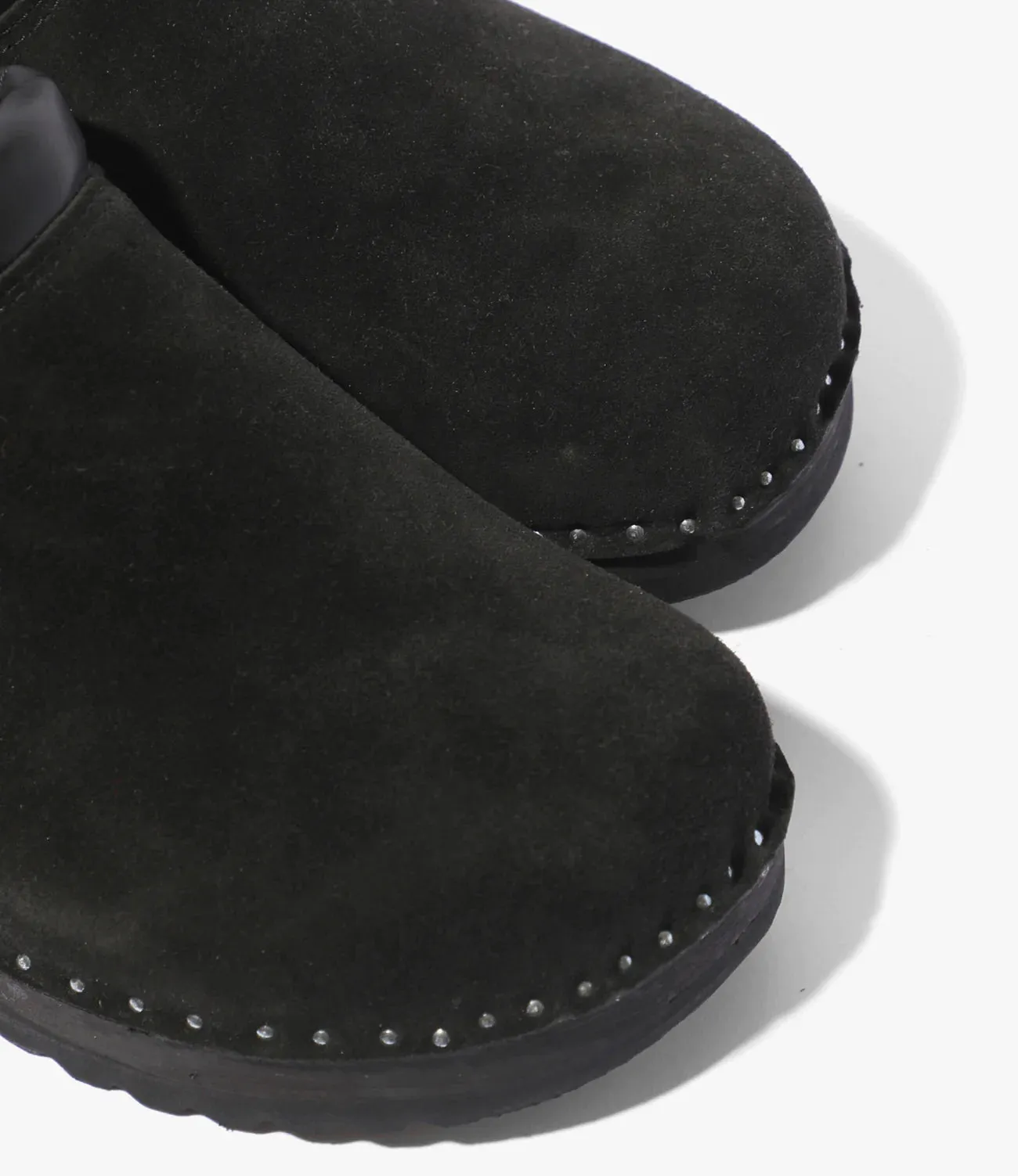 'Monet' Clog ?C Black Rough Out Eco friendly materials Flex Groove Design