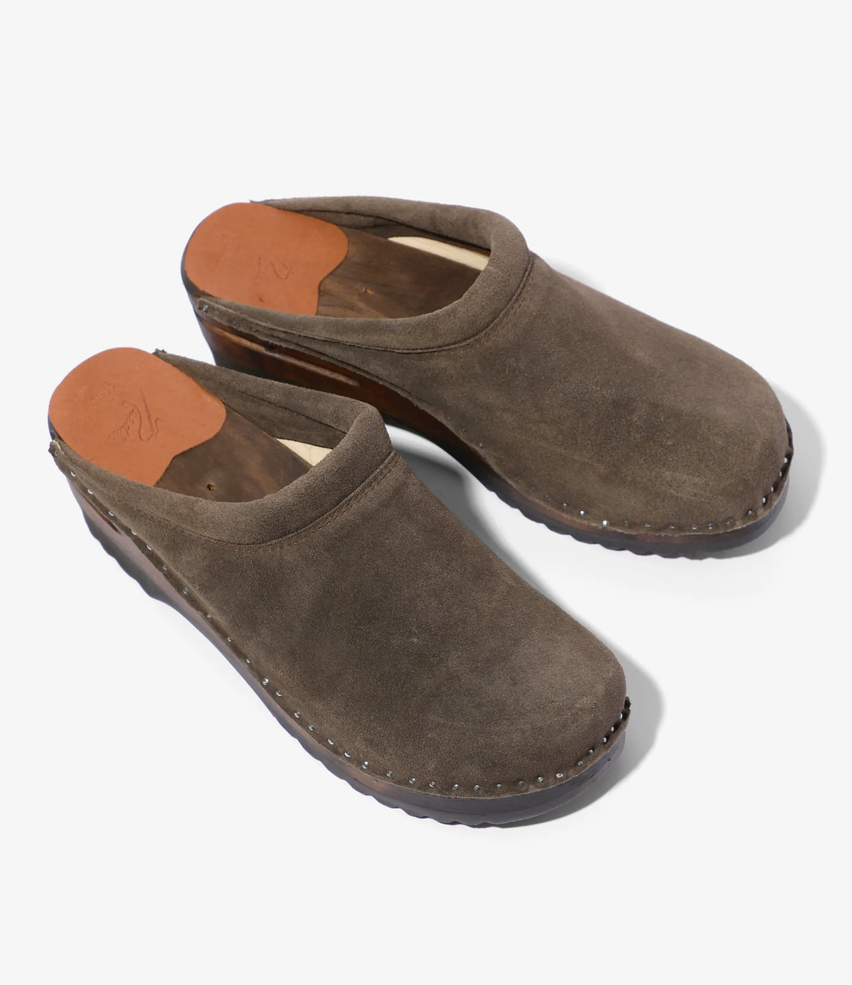 'Monet' Clog ?C Taupe Rough Out Breathable Upper