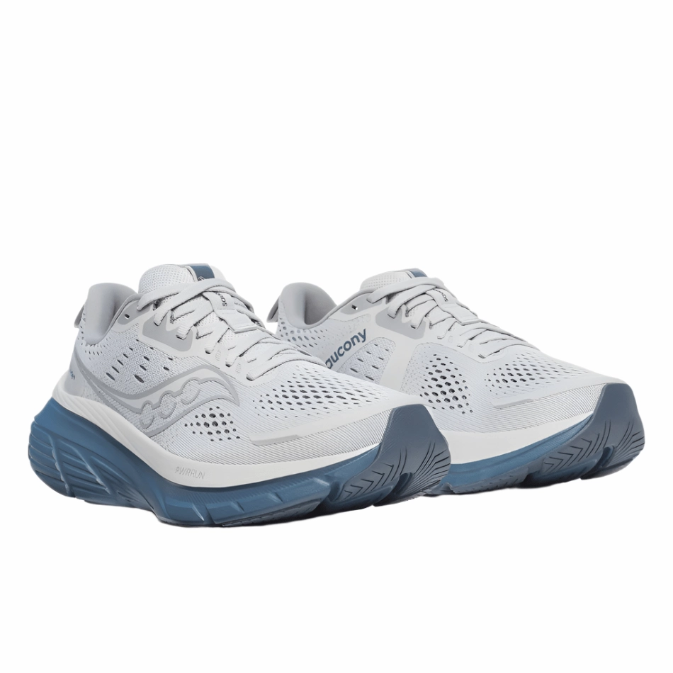 Saucony Men's Guide 18 Running Shoes in Fossil/Dusk AW25 running in a trail race shoes