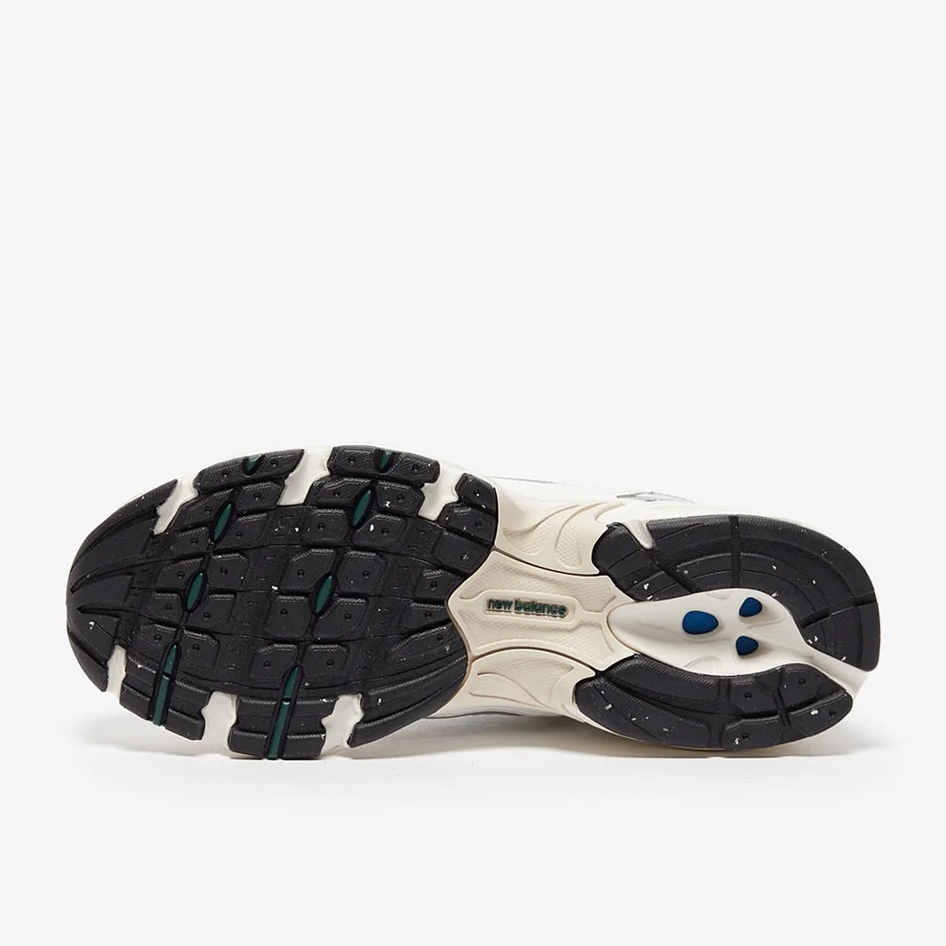 Effortless Style Rubber Tread Pattern New Balance Womens 530