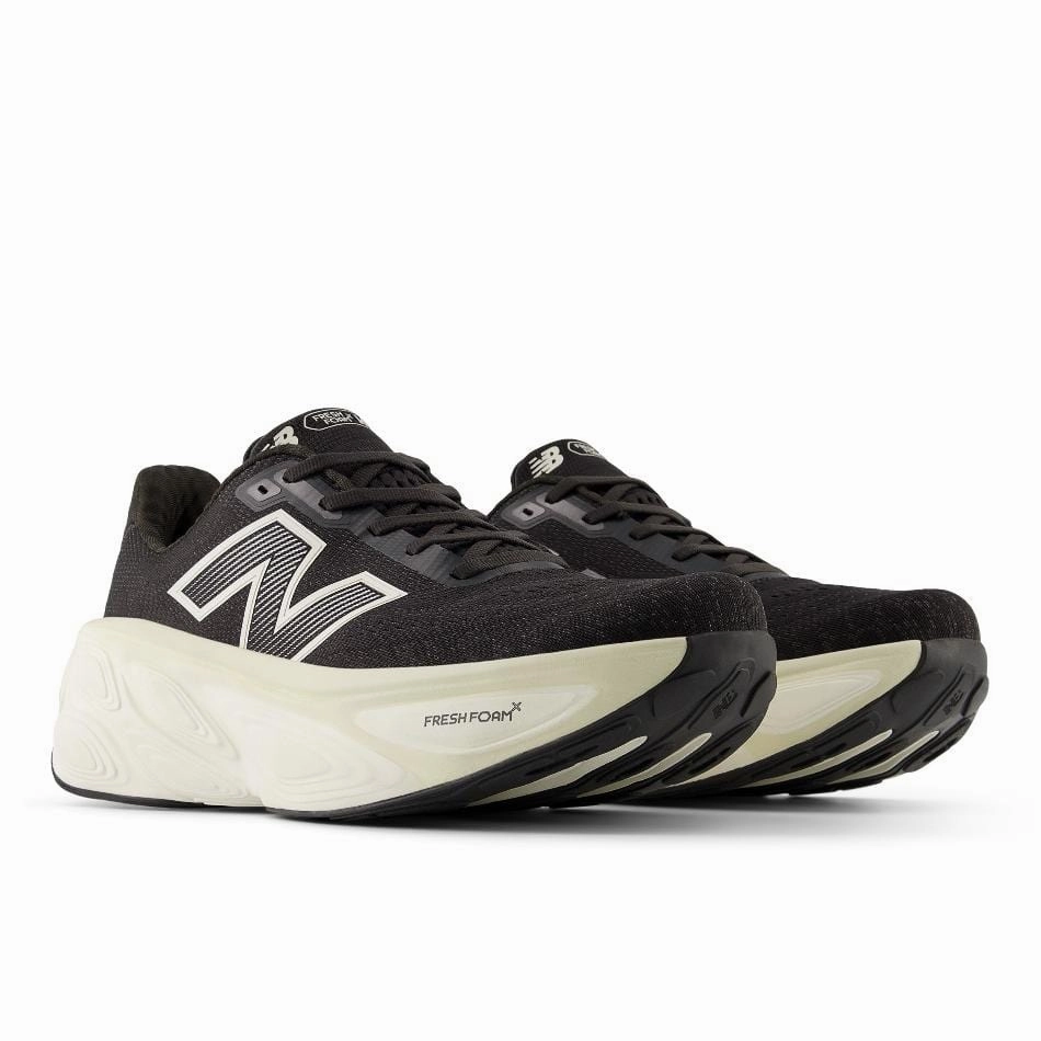 evening glow - in - the - dark run running gear New Balance Men's More V5 Running Shoes in Black Cement SS25