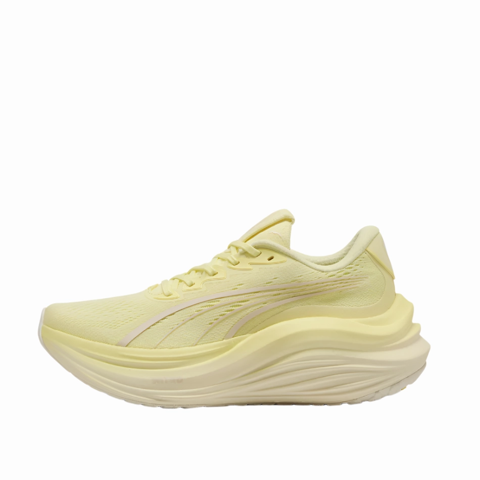 PUMA Women's MagMax NITRO Running Shoes in Gold Moon AW25 Rolling Stability