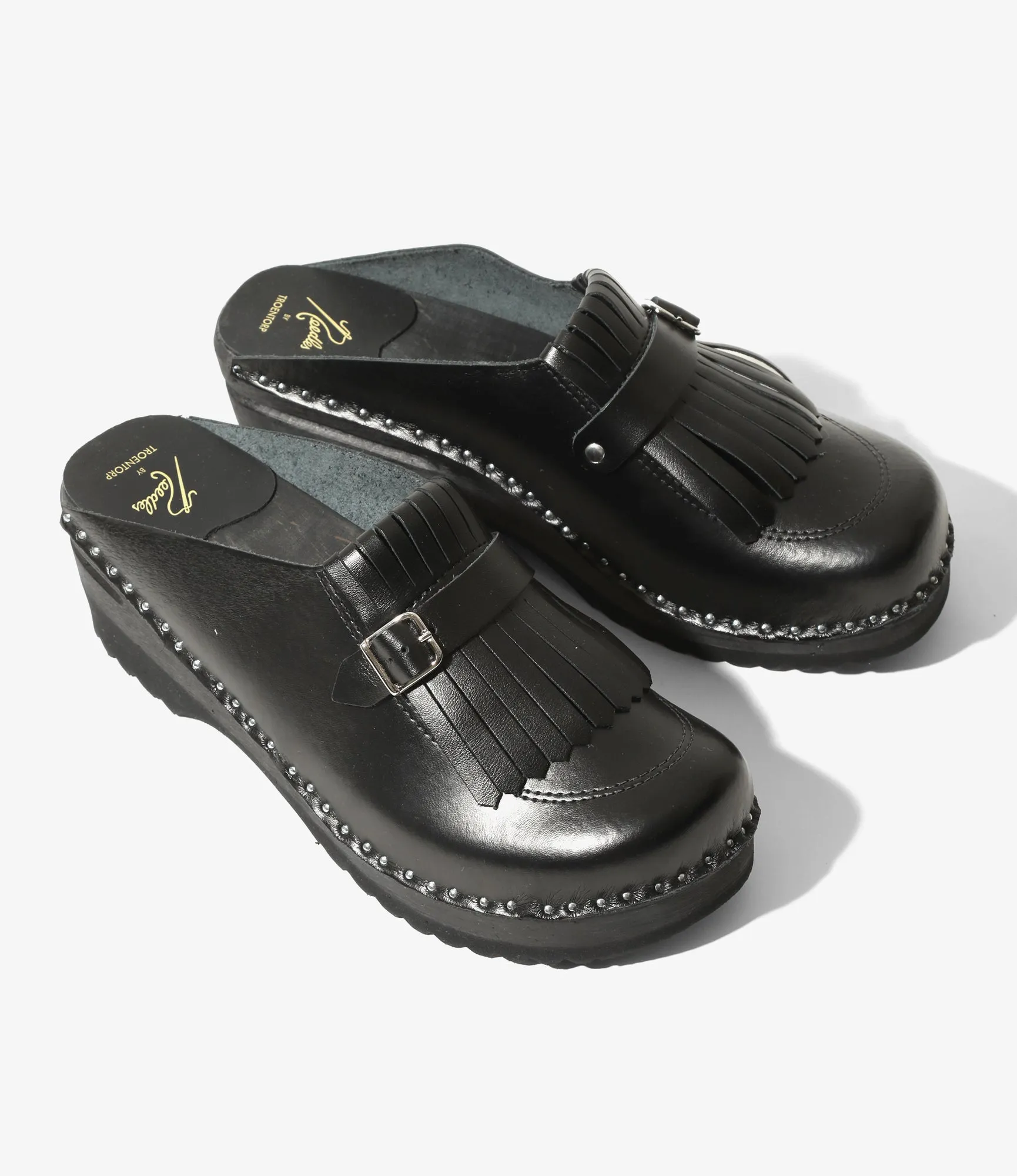 Wide Fit Option Contoured Shape Kilt & Strap 'Monet' Clog ?C Black Leather