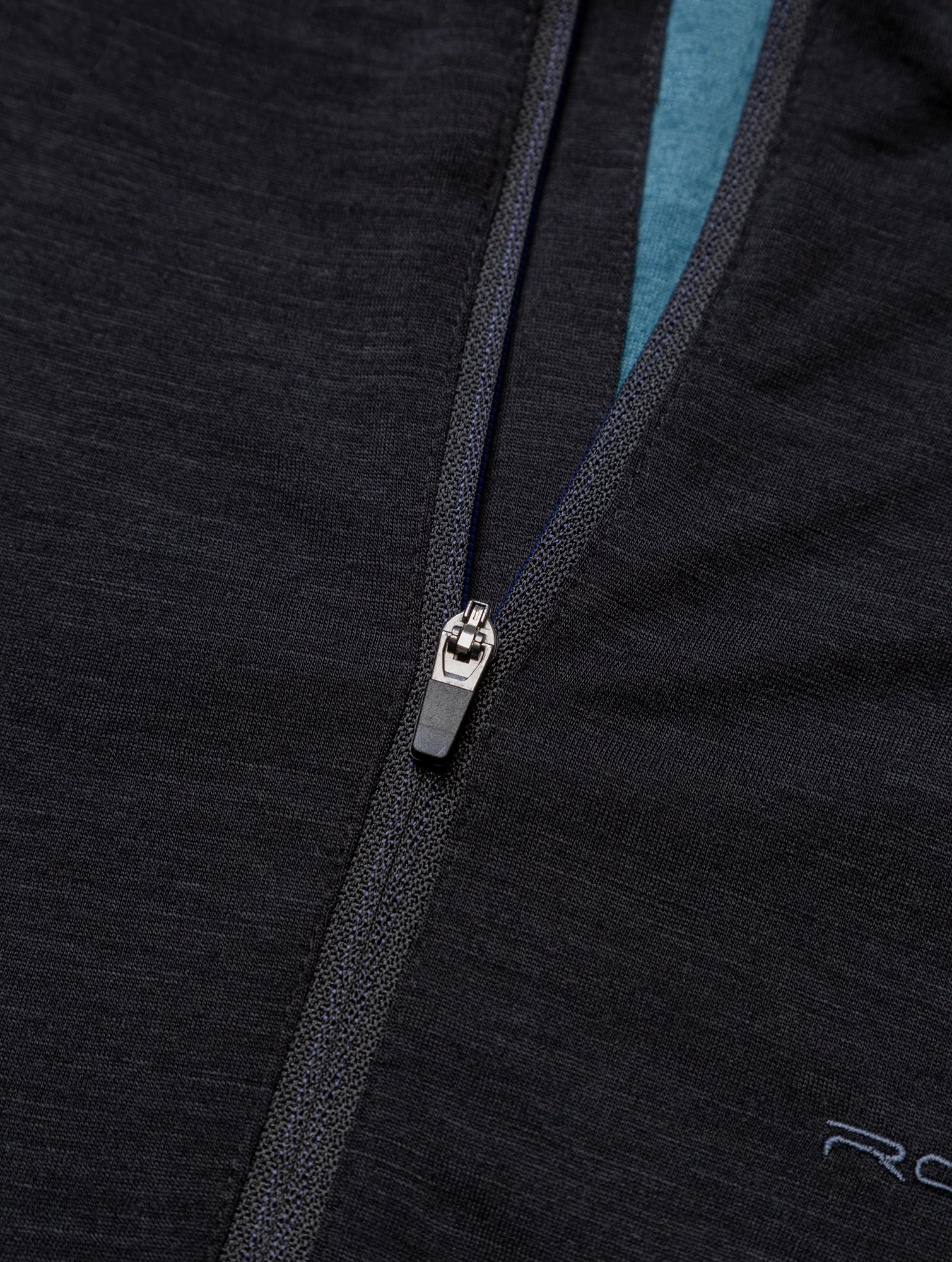 Mountain Hike Present Ronhill Tech Merino Half Zip Long Sleeve Mens Running Top - Black