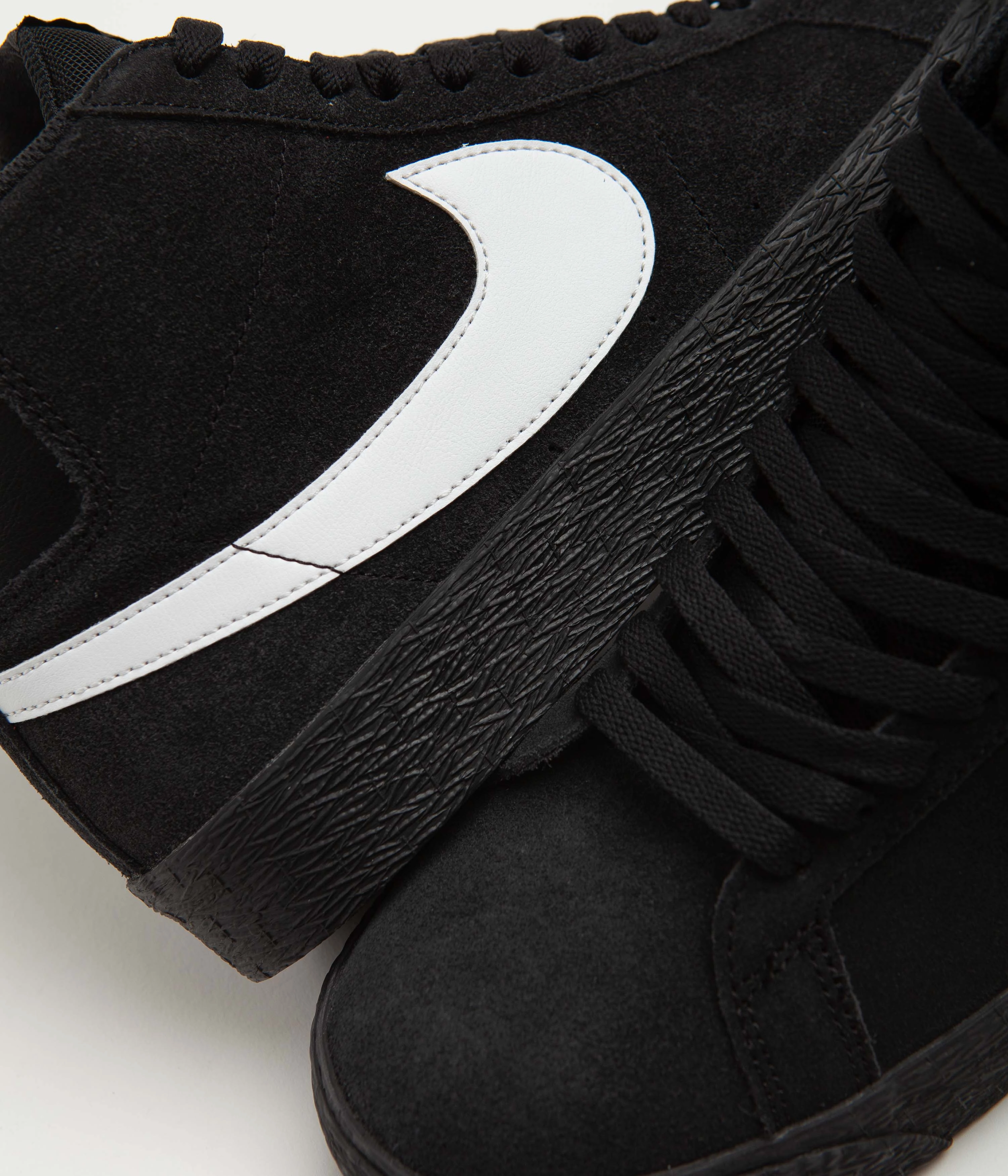 Everyday Look Nike SB Blazer Mid Shoes - Black / White - Black - Black