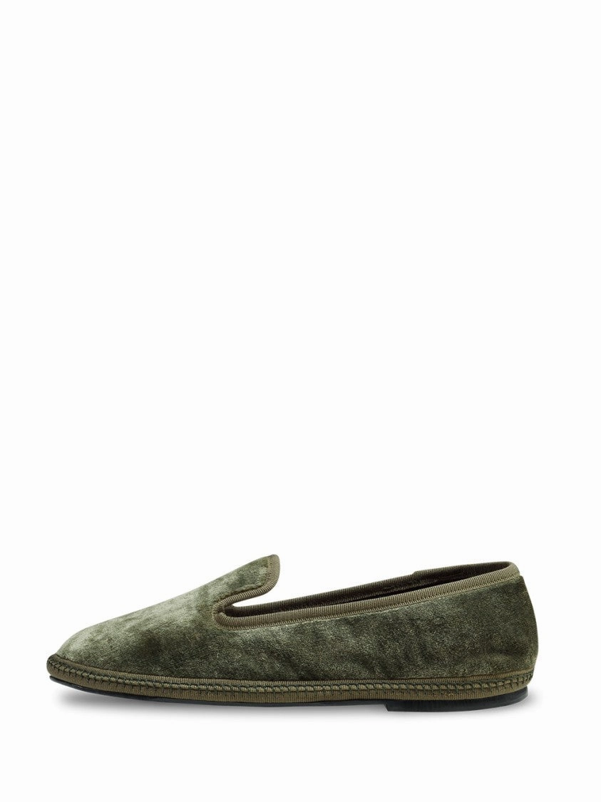 Velvety Green Low-Profile Slippers With Handcrafted Detailing Comfort Slip-On Sandals