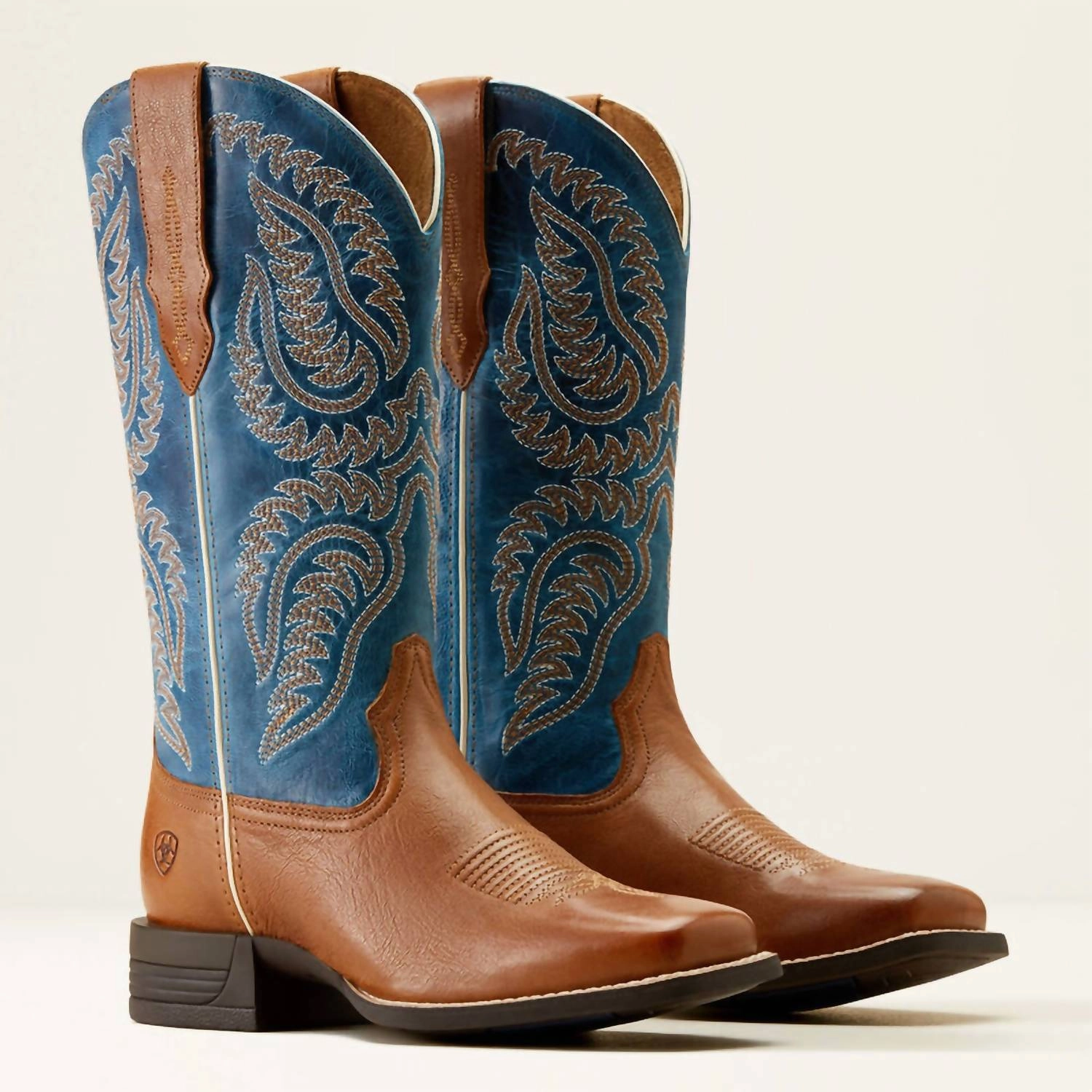 Ready Use Women's Cattle Caite Stretchfit Western Boot In Peanut/blue